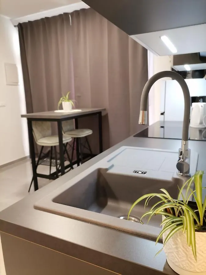 Ferienwohnung Cave With Free Parking Pula Apartment