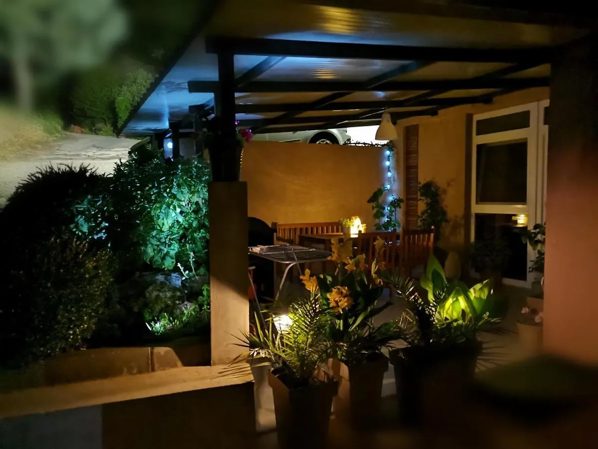 Ferienwohnung Cave With Free Parking Pula Apartment