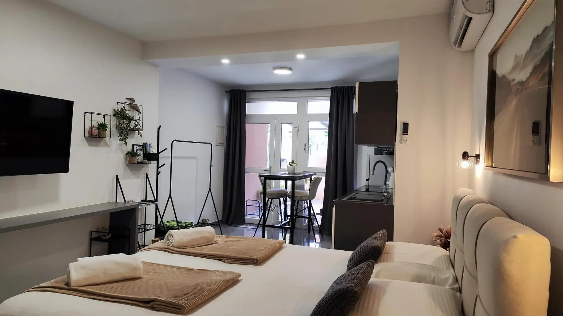 Ferienwohnung Cave With Free Parking Pula