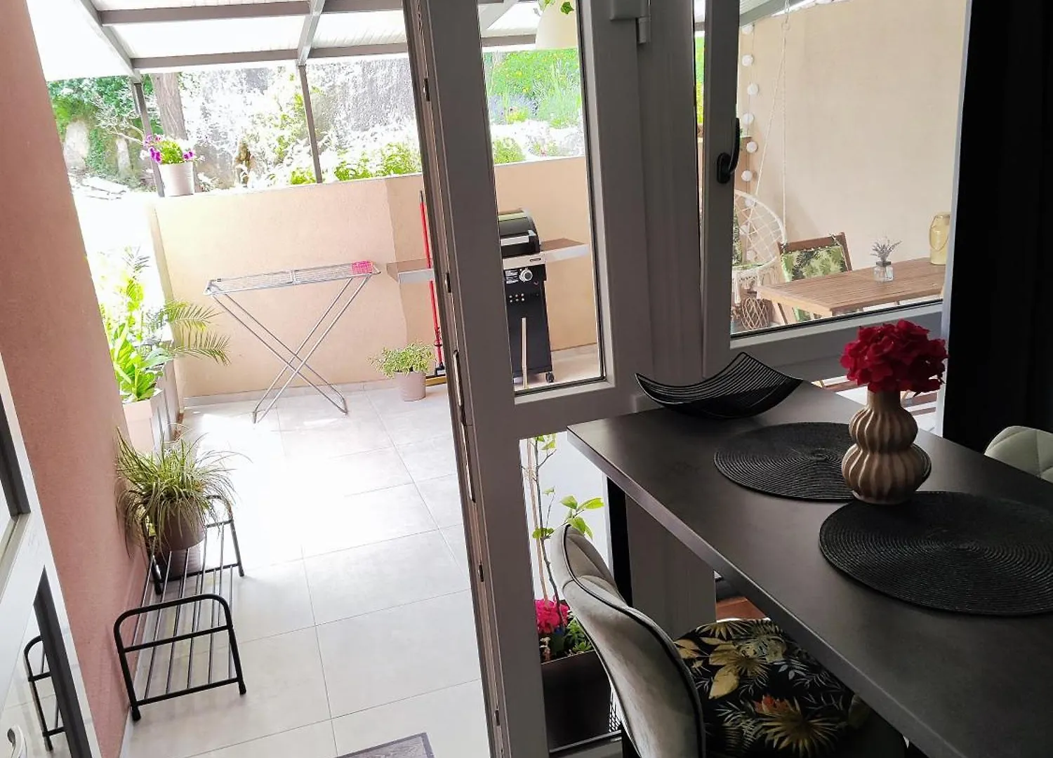 Cave With Free Parking Apartment Pula Croatia